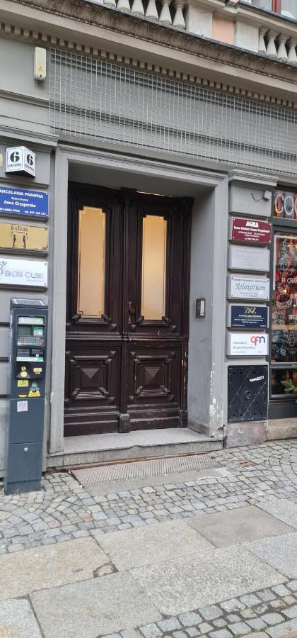 Entu Apartamenty Odrzanska Wrocław Eksteriør billede
